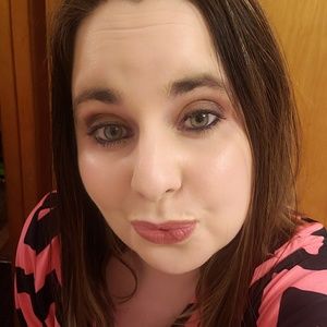 Meet your Posher, Monika